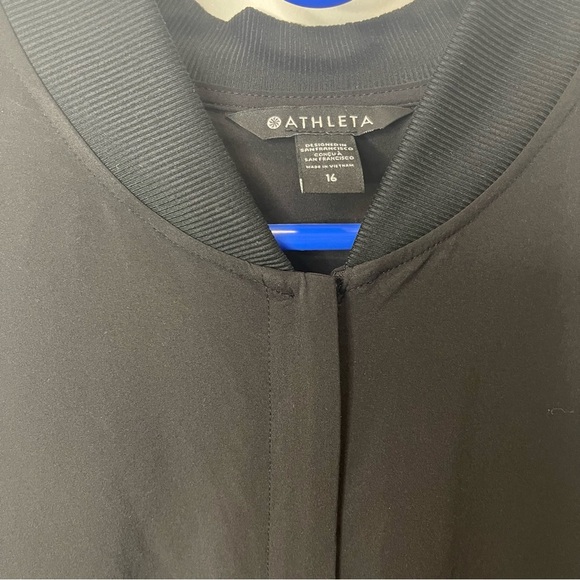 Athleta Black Sleeveless Utility Romper - Picture 3 of 5